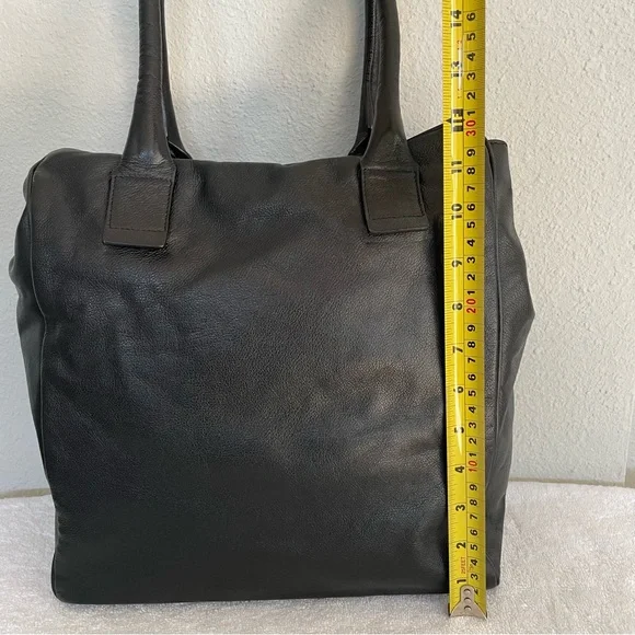 See By Chloe Black Leather Zipper Tote Bag - Picture 6 of 17
